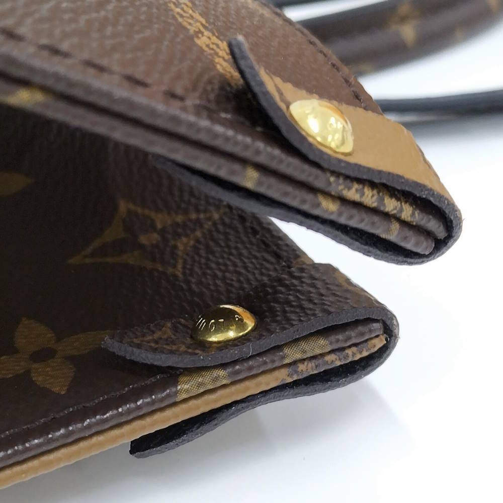 Louis Vuitton On The Go MM Tote Monogram Giant — view 7