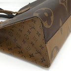 Louis Vuitton On The Go MM Tote Monogram Giant — view 4