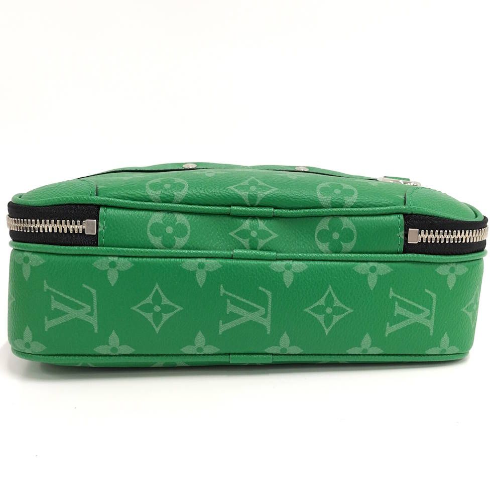 Louis Vuitton Shoulder Bag Alpha Taigarama Monogram — view 8