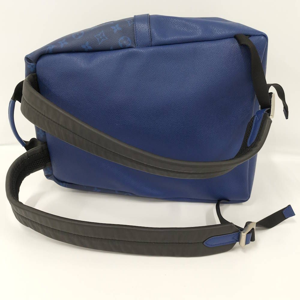 Louis Vuitton Discovery PM Backpack Taigarama — view 6