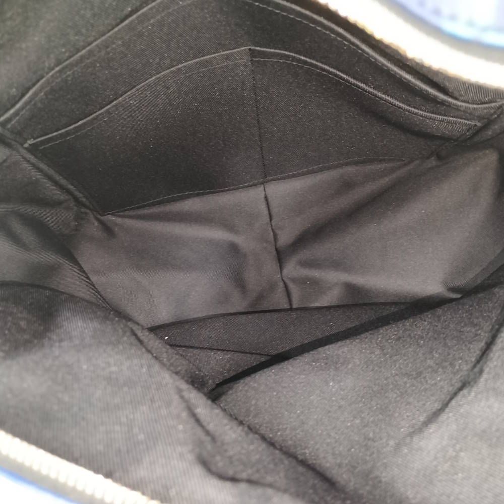 Louis Vuitton Discovery PM Backpack Taigarama — view 9