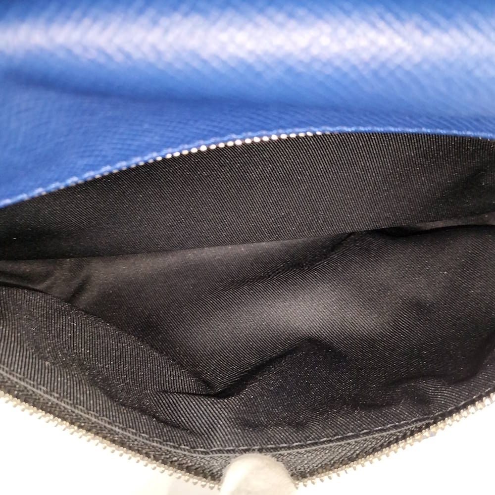 Louis Vuitton Discovery PM Backpack Taigarama — view 8