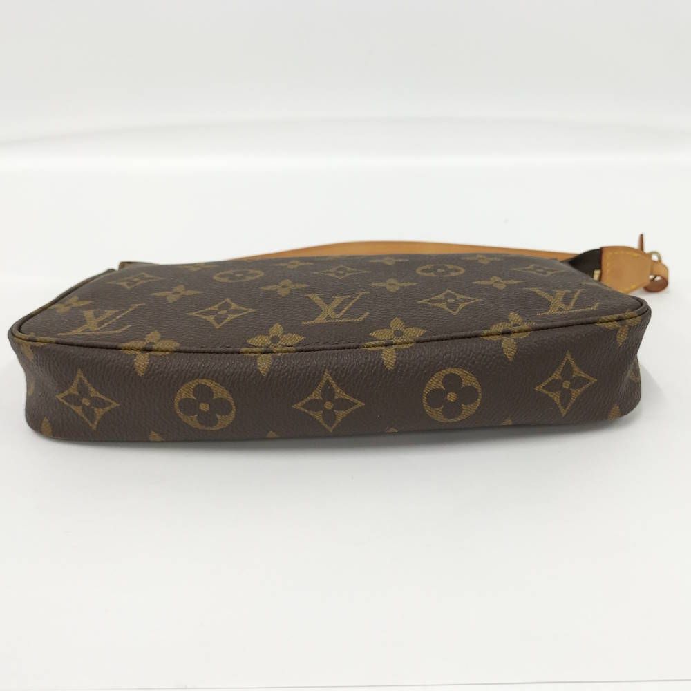 Louis Vuitton Pochette Monogram Shoulder — view 4