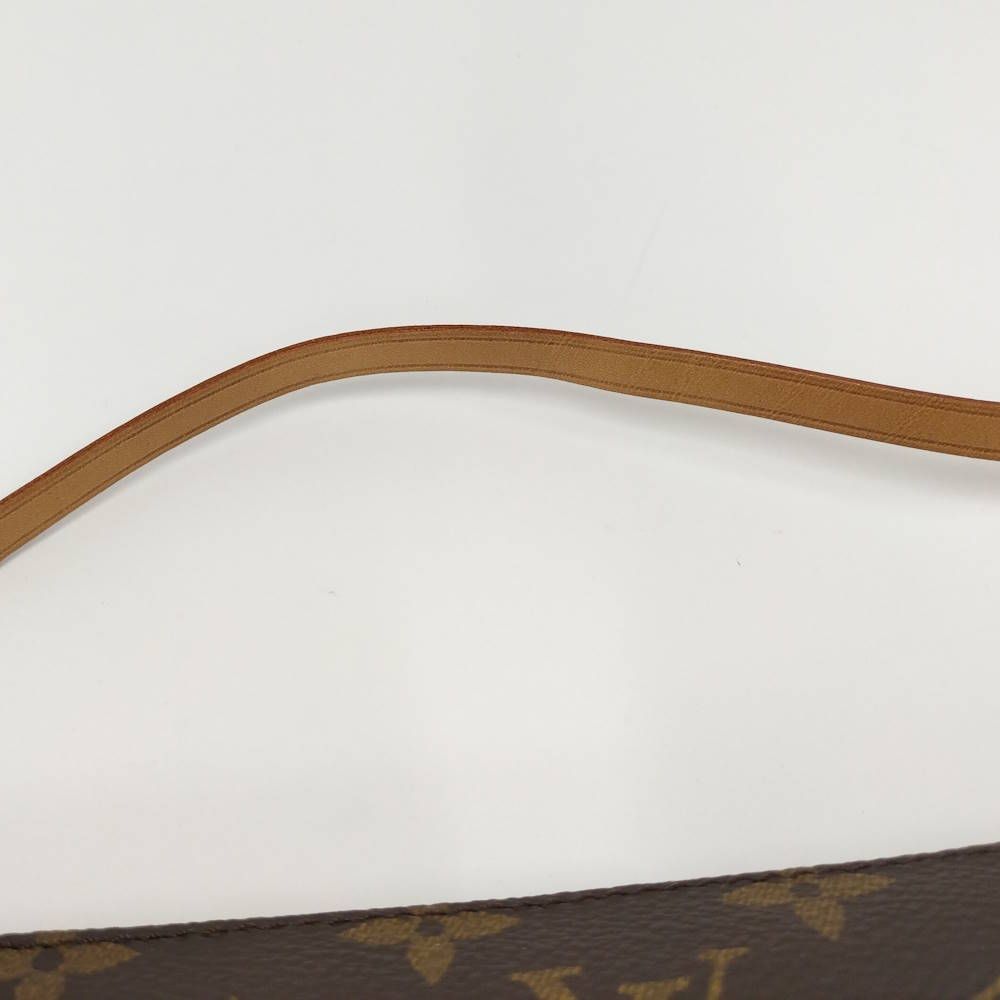 Louis Vuitton Pochette Monogram Shoulder — view 9