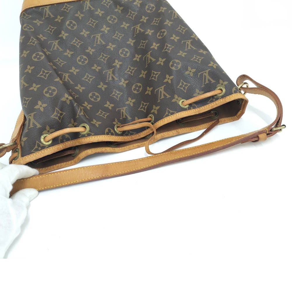 Louis Vuitton Noe Shoulder Bag Monogram — view 8