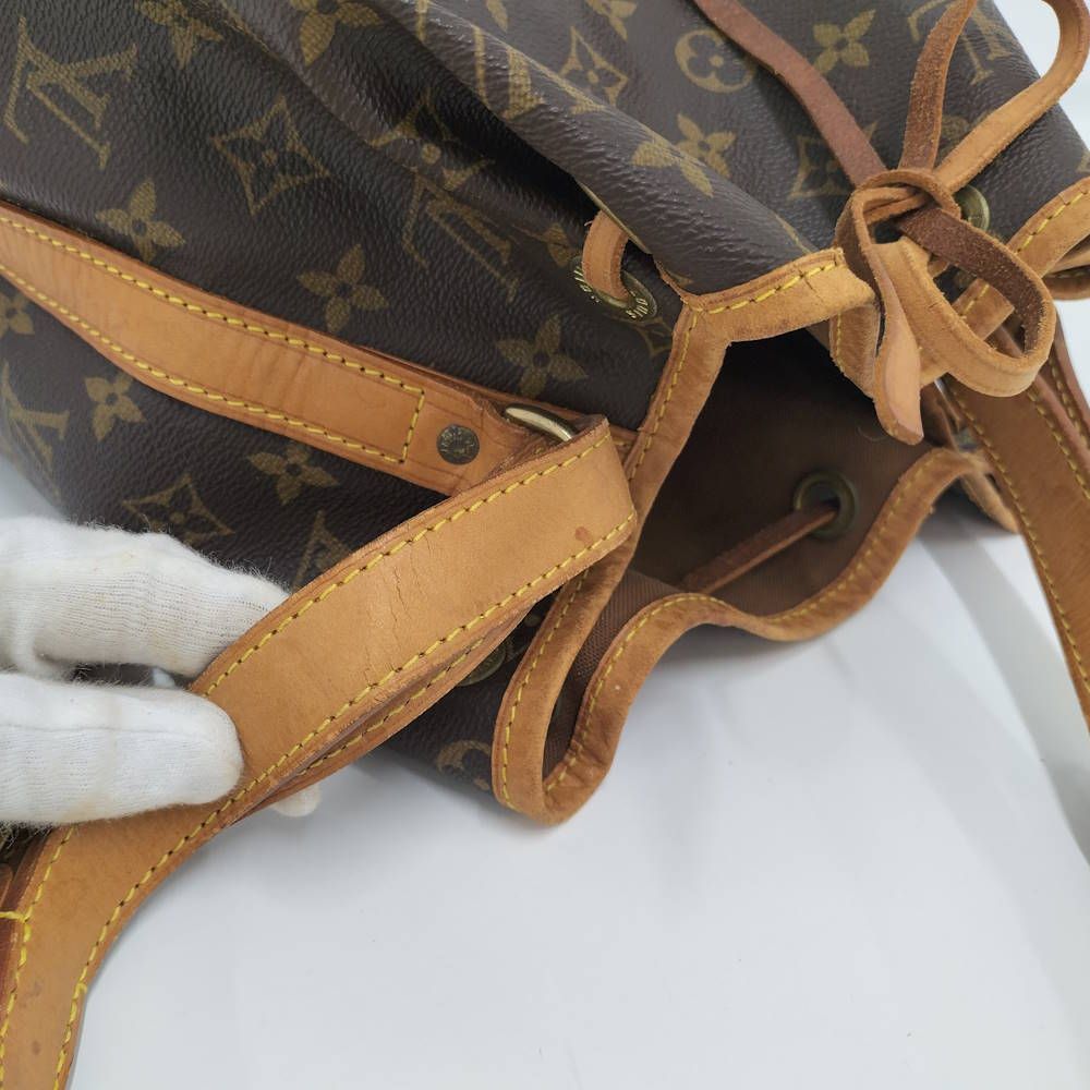 Louis Vuitton Noe Shoulder Bag Monogram — view 5