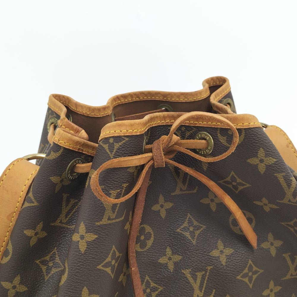 Louis Vuitton Noe Shoulder Bag Monogram — view 7