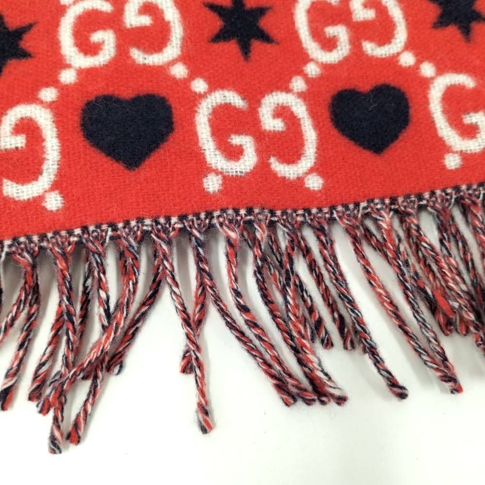 Gucci GG Heart Pattern Reversible Scarf — view 3