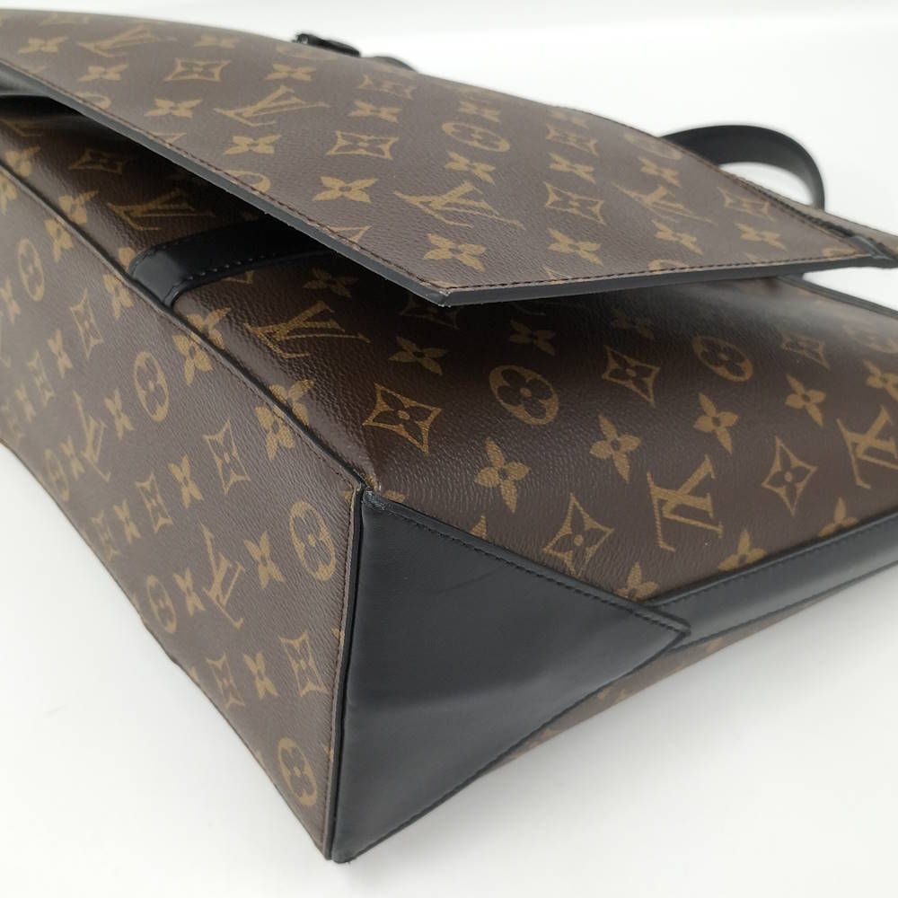 Louis Vuitton Weekend Tote GM Monogram Macassar — view 5