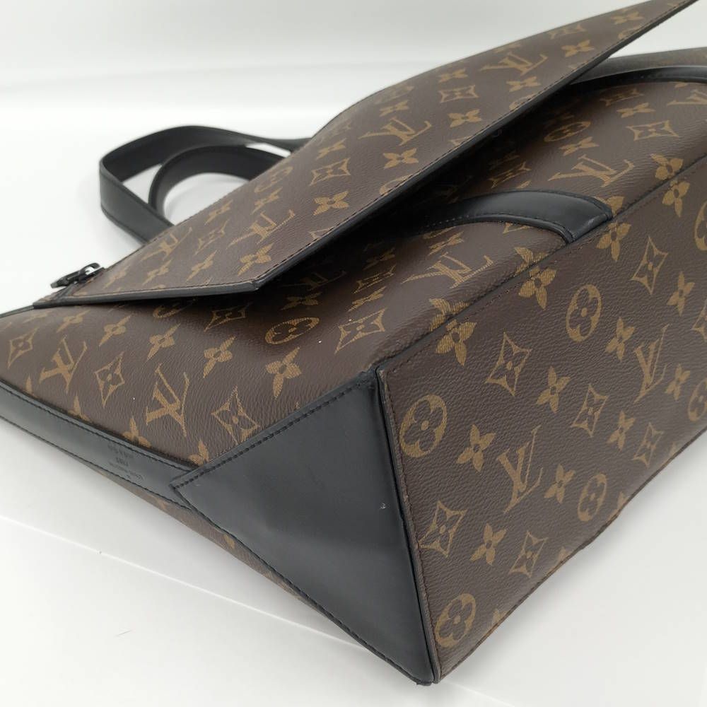 Louis Vuitton Weekend Tote GM Monogram Macassar — view 3