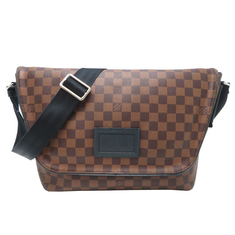 Louis Vuitton Messenger