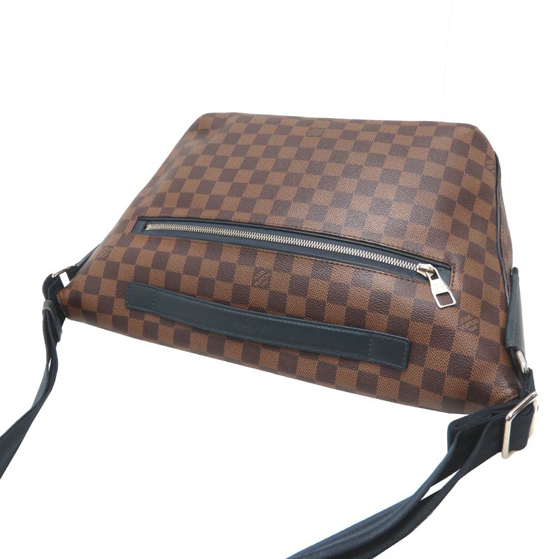 Louis Vuitton Messenger — view 4