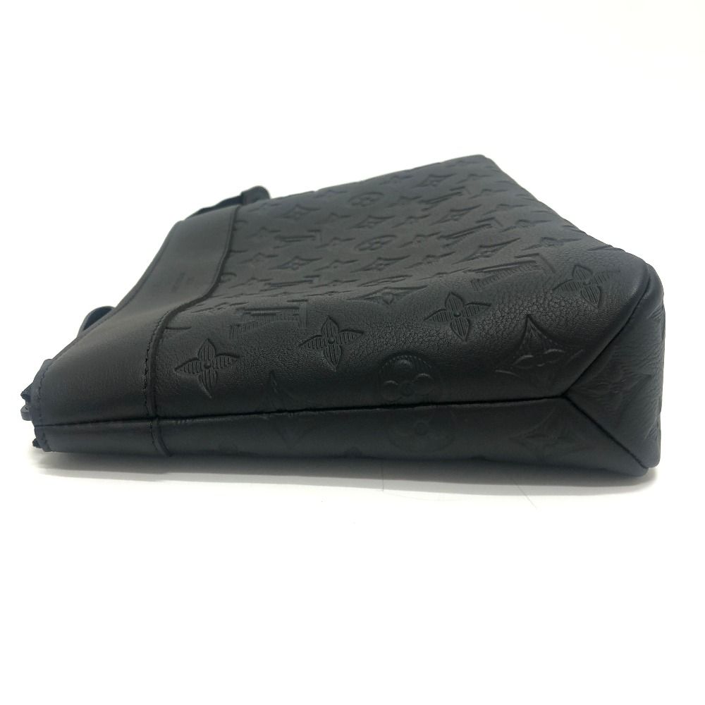 Louis Vuitton Second Bag Pochette Voyage Small Black — view 3
