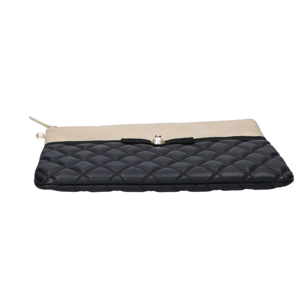 Chanel Quilted Lambskin Pearl CC Logo Clutch — view 5