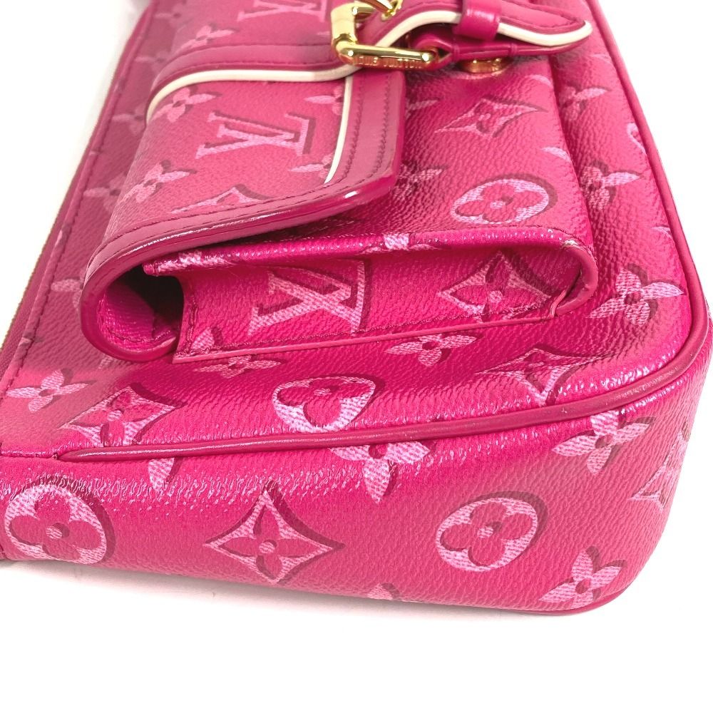Louis Vuitton Shoulder Bag Maxi Pochette Monogram Canvas Fuchsia Pink — view 6