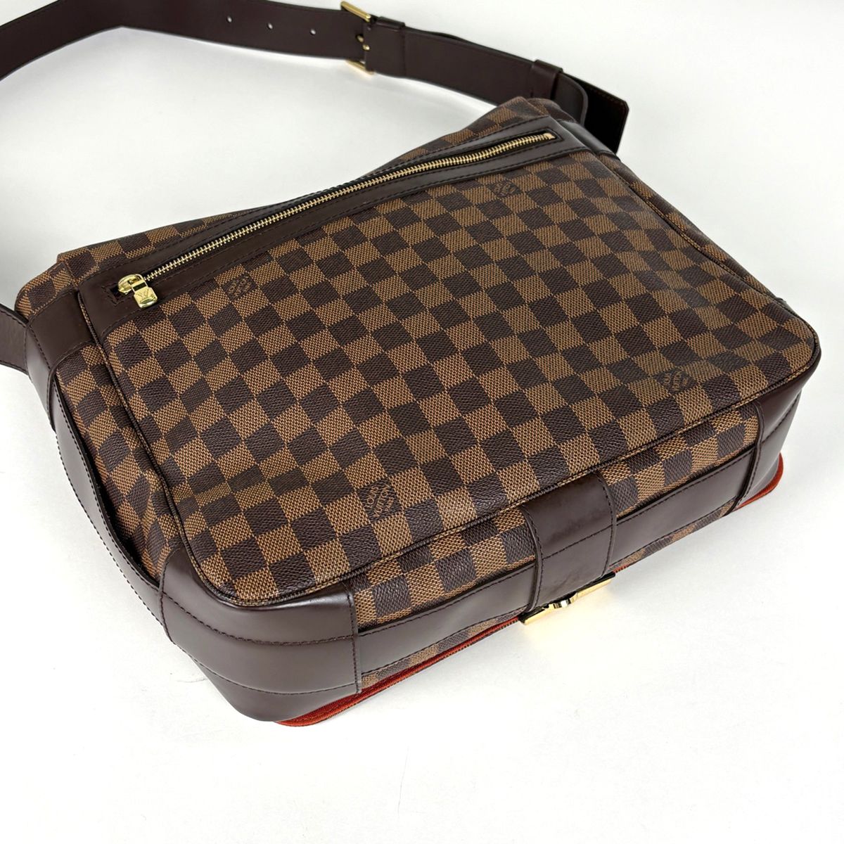 Louis Vuitton Bastille Shoulder Bag Damier Brown — view 2