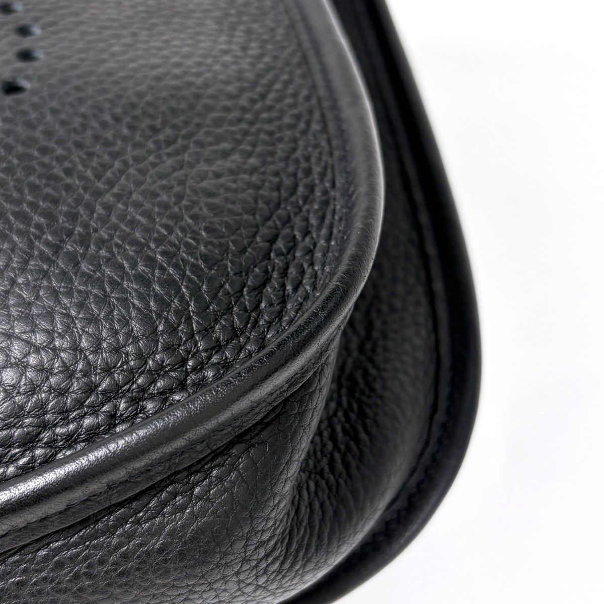 Hermes Evelyne 1 PM Perforated Logo Shoulder Bag Taurillon Clemence Black — view 3