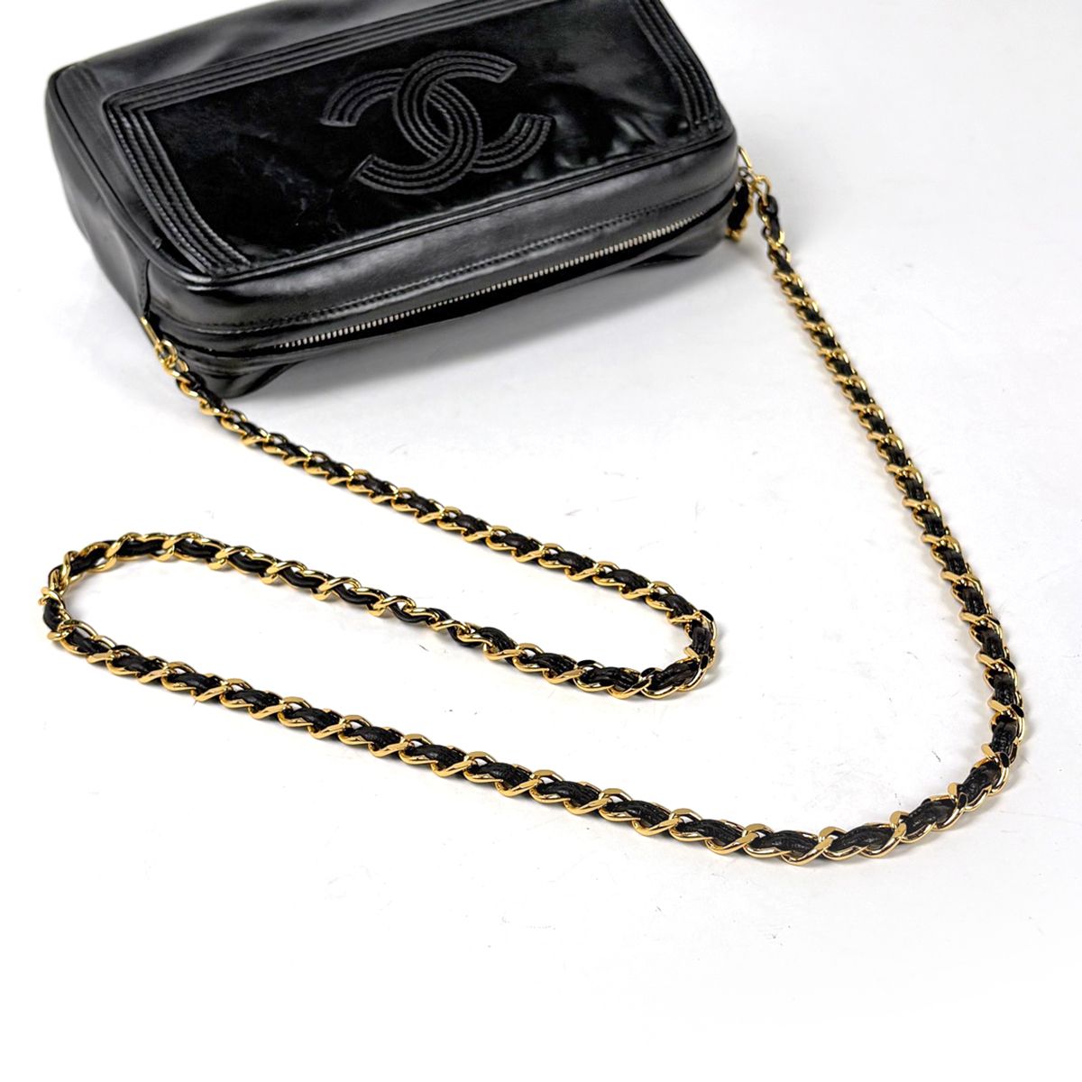 Chanel CC Logo Fringe Chain Shoulder Bag Tassel Leather Black — view 8