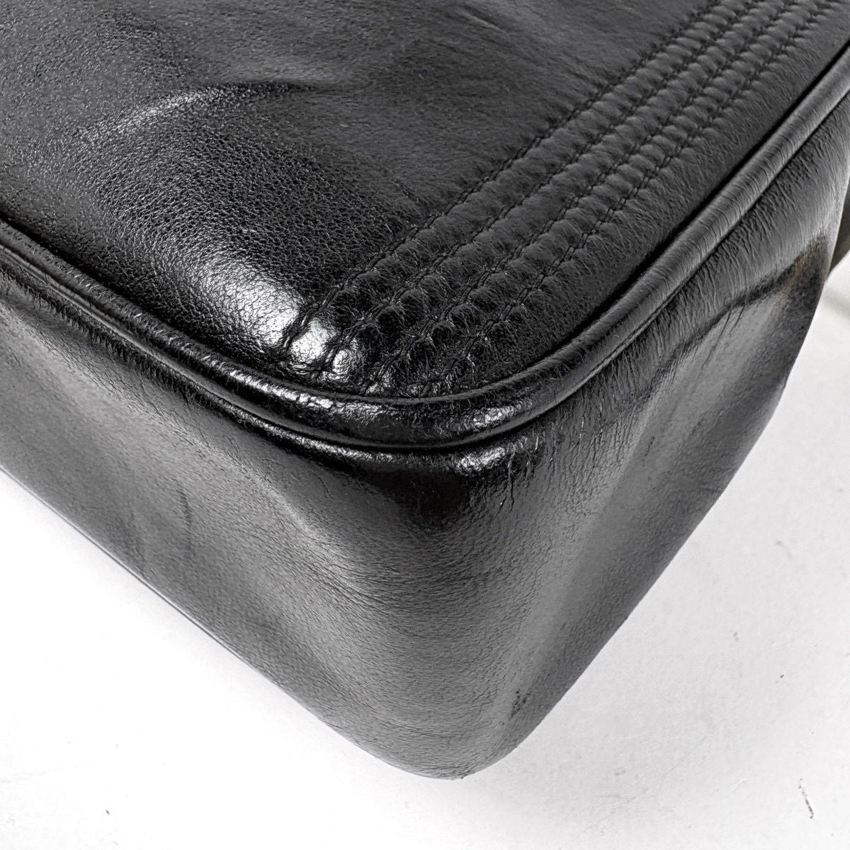 Chanel CC Logo Fringe Chain Shoulder Bag Tassel Leather Black — view 3