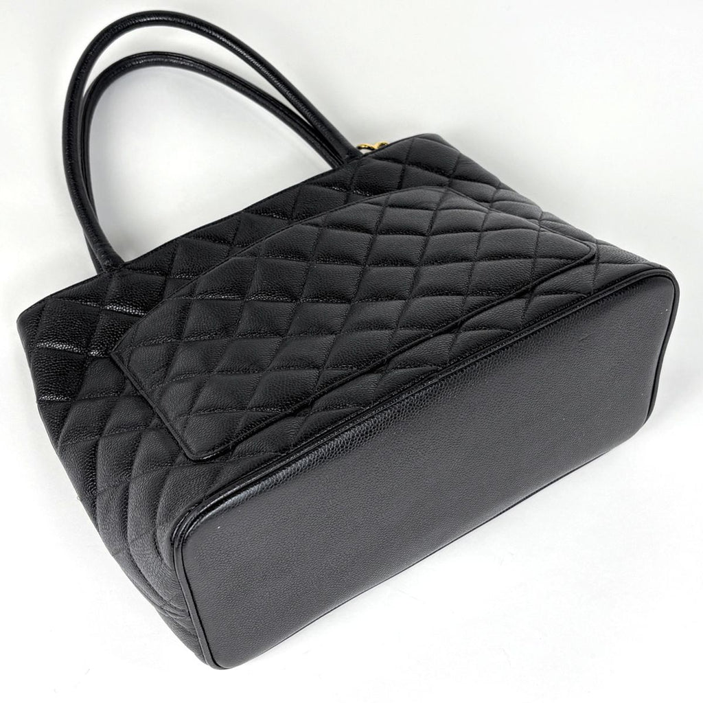 Chanel Reissue Tote Handbag CC Logo Caviar Leather Black — view 2