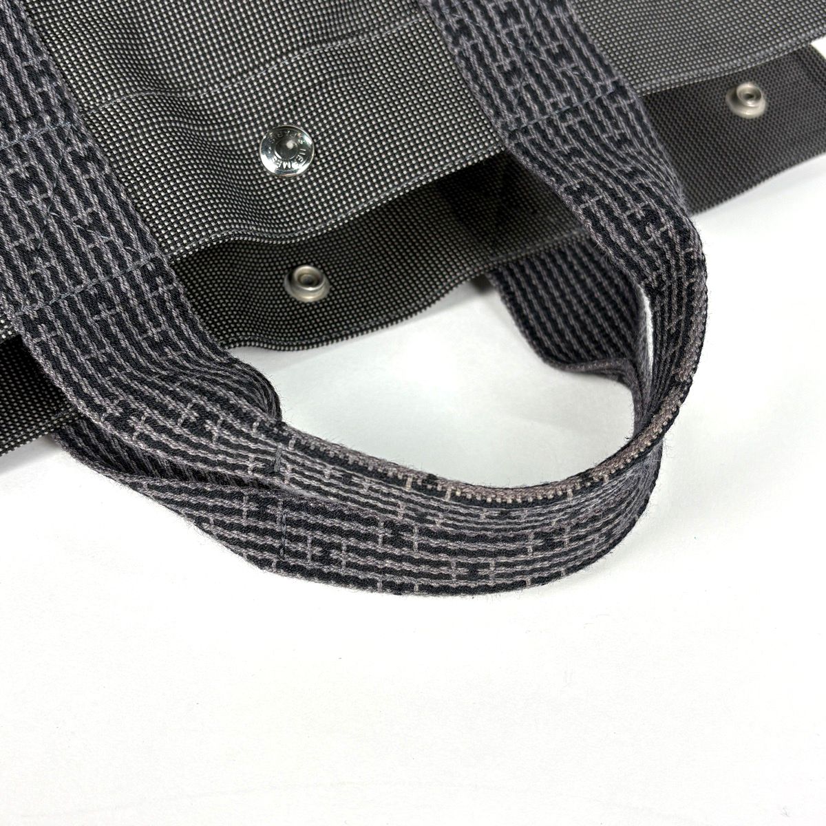 Hermes Her Line Tote MM Handbag Nylon Canvas Gray — view 6