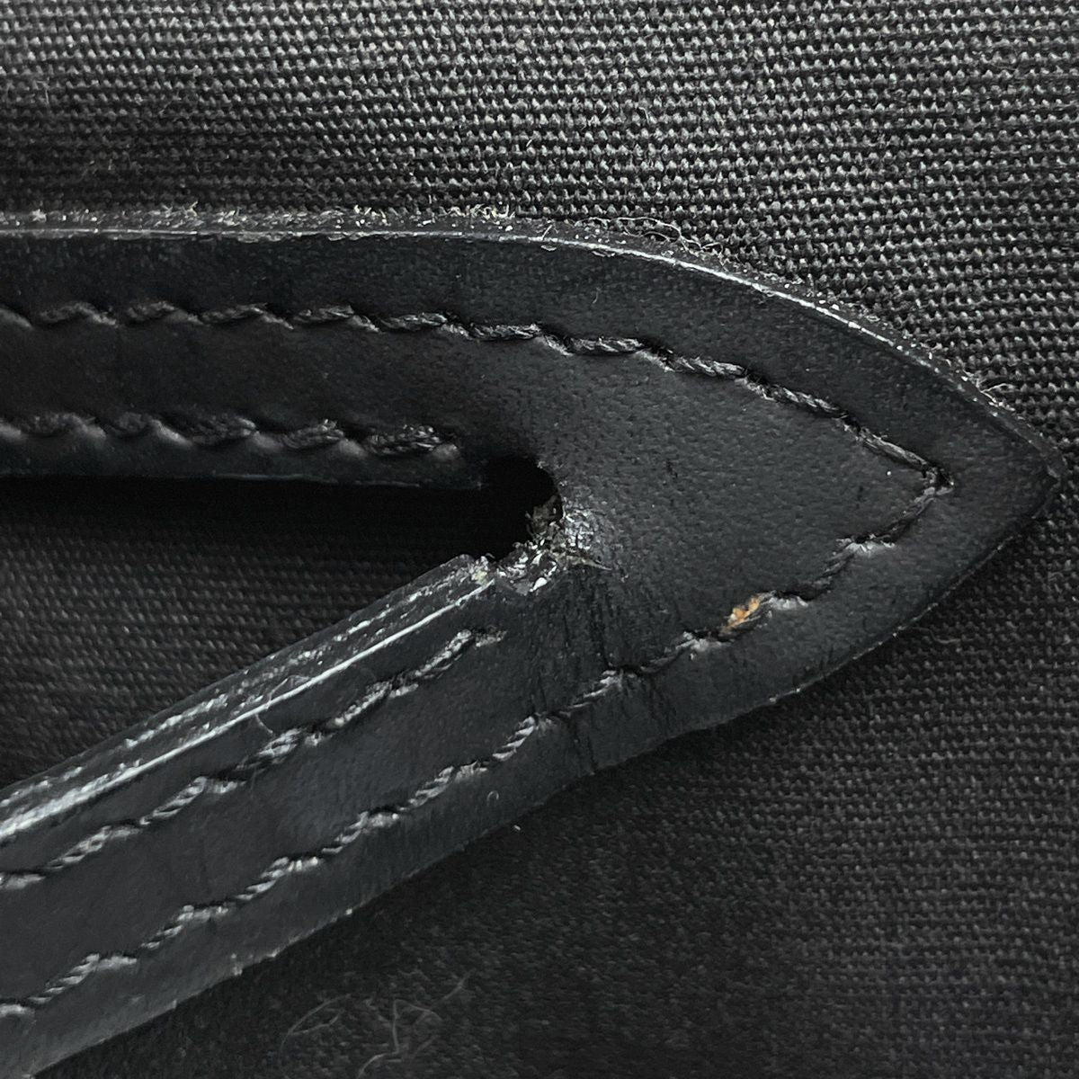 Louis Vuitton Sac Plat PM Tote Epi Noir — view 7