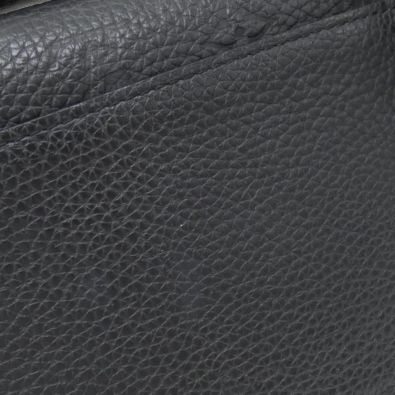 Louis Vuitton Taurillon Monogram S Lock Sling — view 4