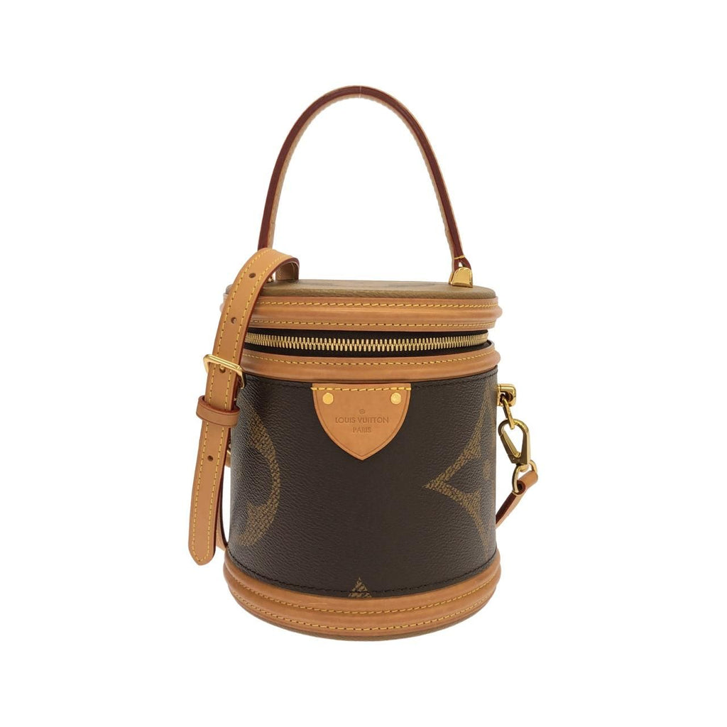 Louis Vuitton Monogram Giant Cannes