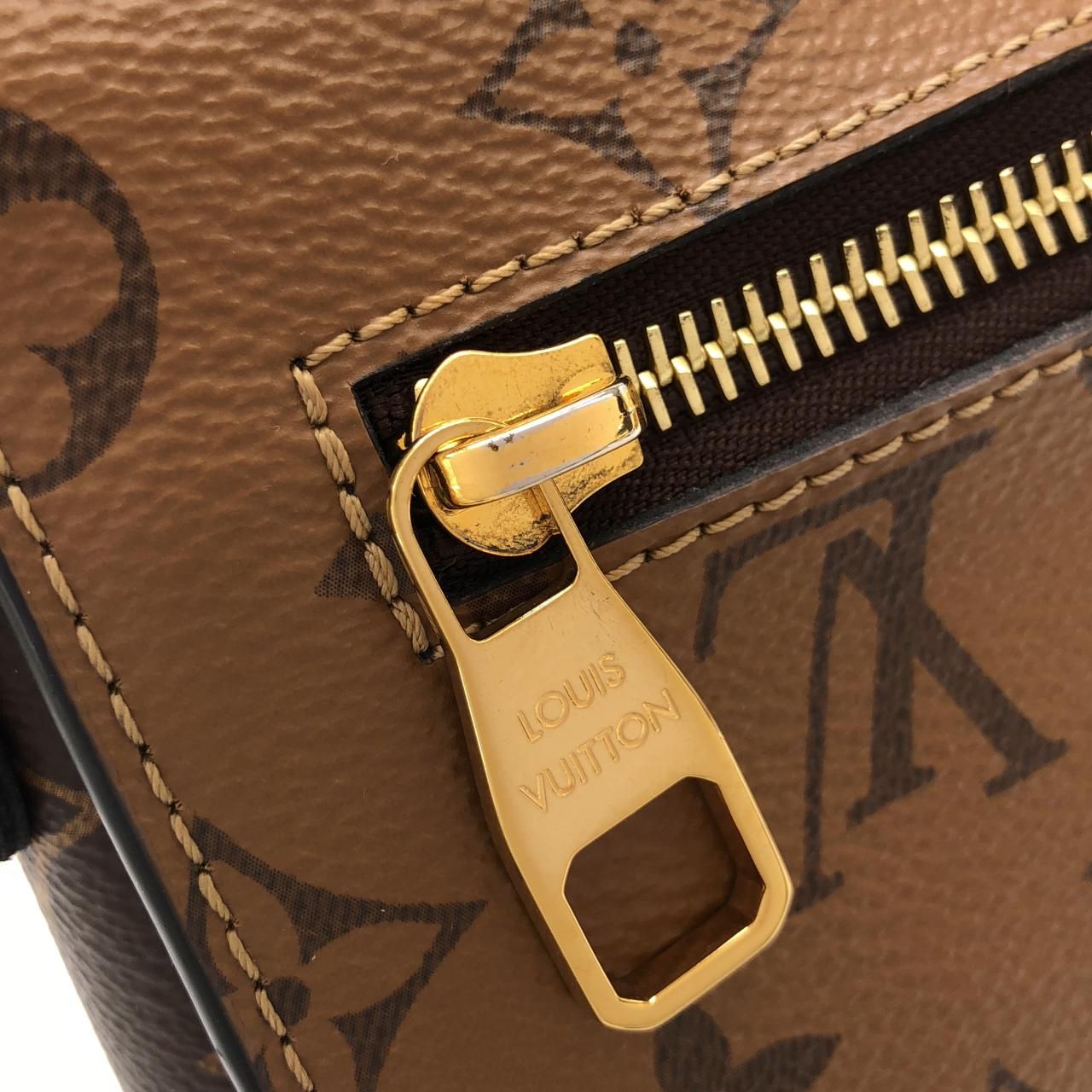 Louis Vuitton Monogram Reverse Pochette Metis MM — view 4