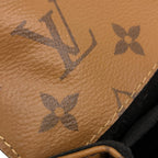 Louis Vuitton Monogram Reverse Pochette Metis MM — view 9