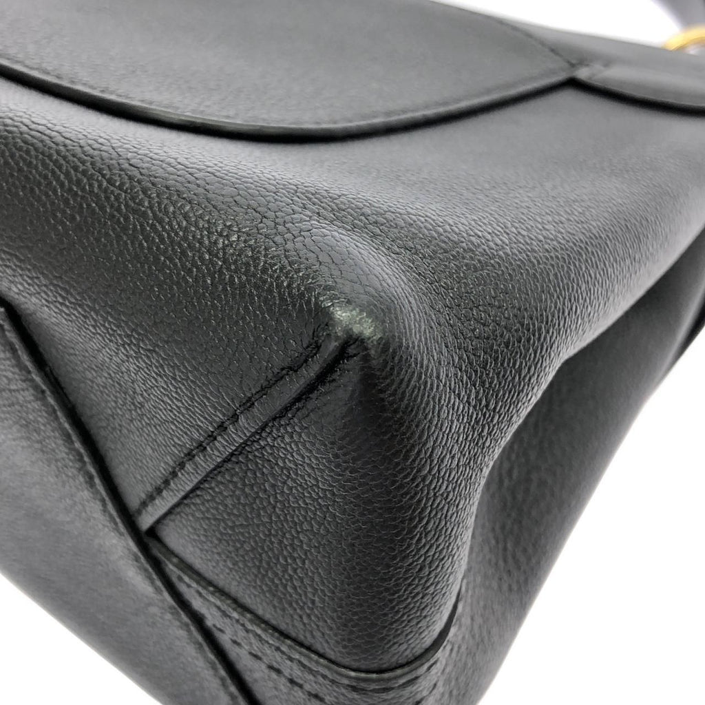 Louis Vuitton Veri One Handle — view 3