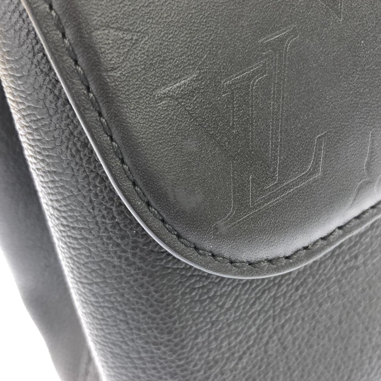 Louis Vuitton Veri One Handle — view 5
