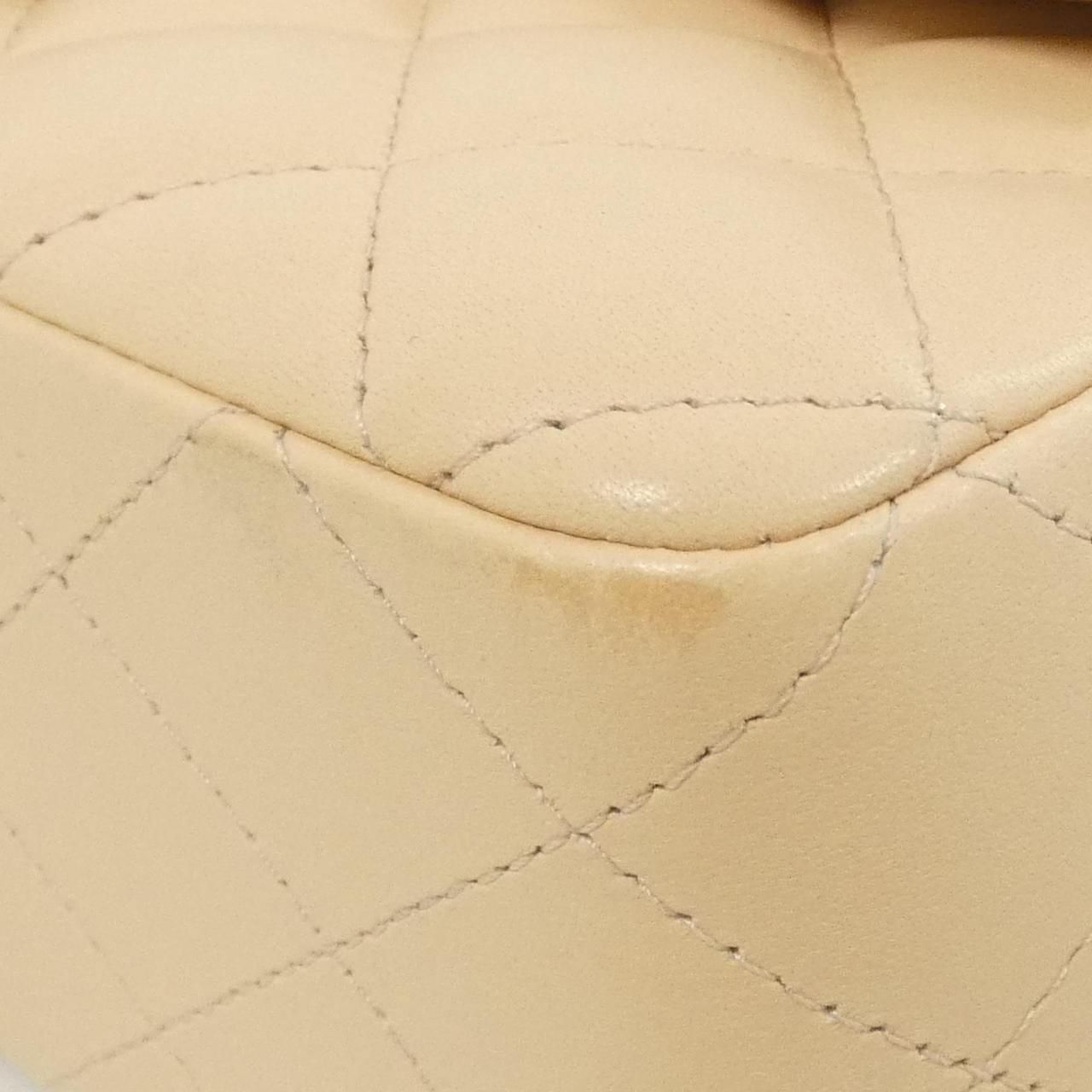 Chanel Shoulder Bag Beige — view 3