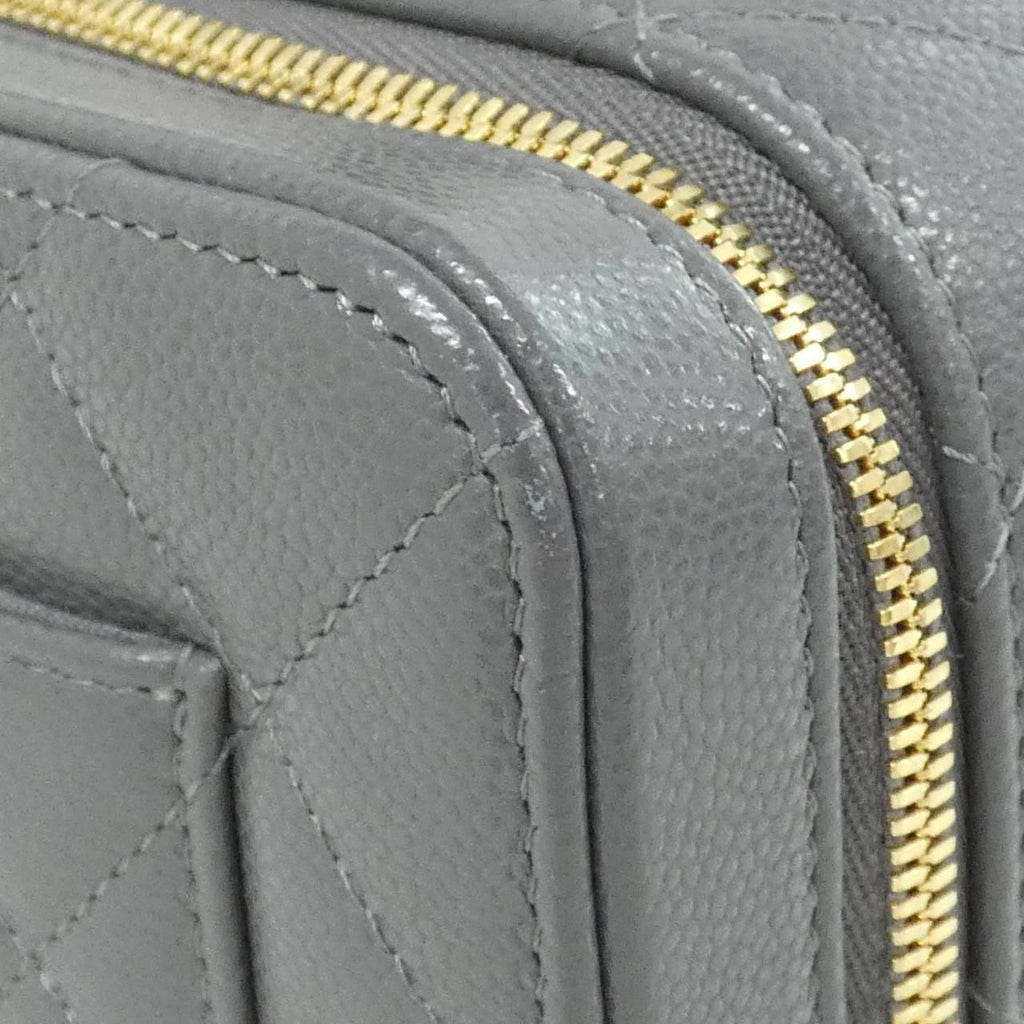 Chanel Bag Handbag Gray — view 5