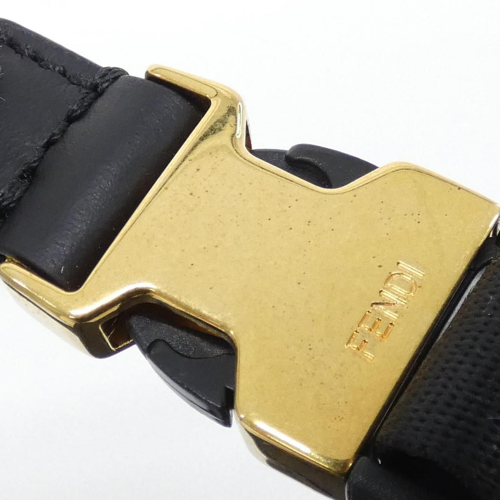 Fendi Shoulder Bag Gold — view 9