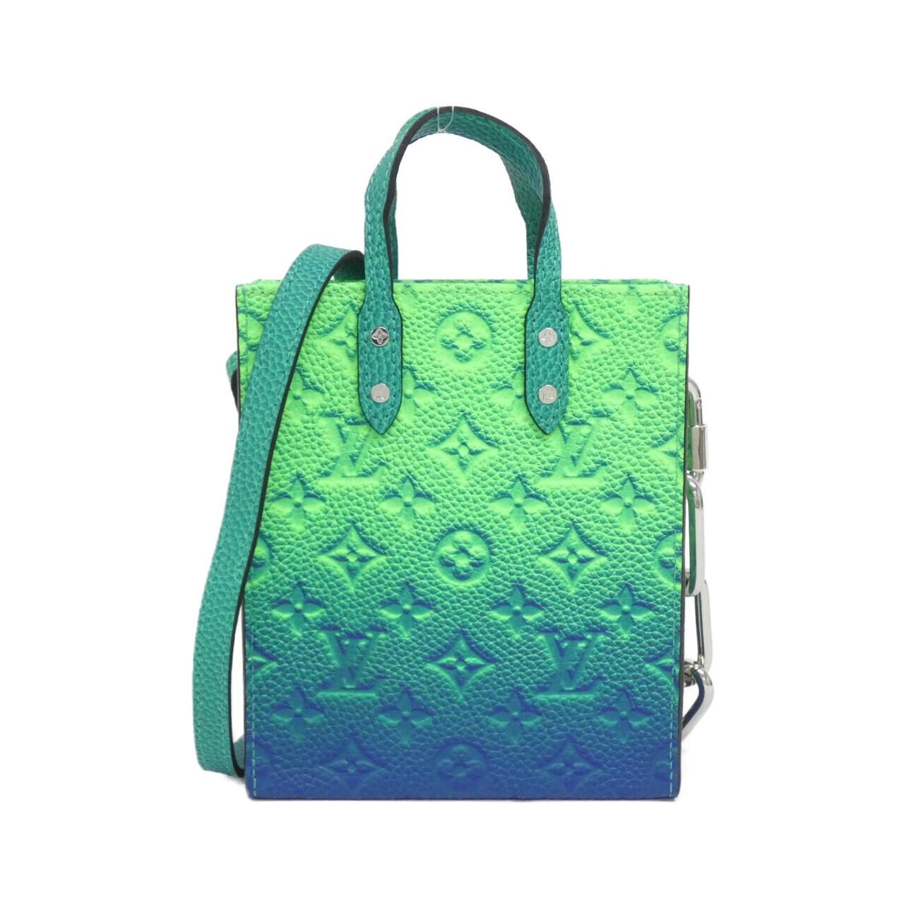 Louis Vuitton Taurillon Illusion Sac Plat XS