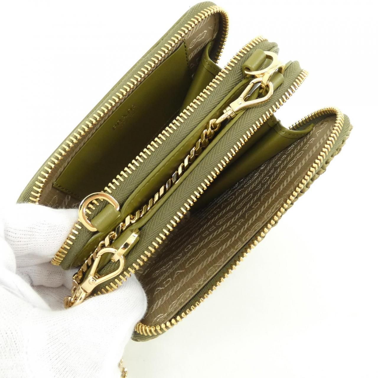 Prada Shoulder Bag Gold — view 6