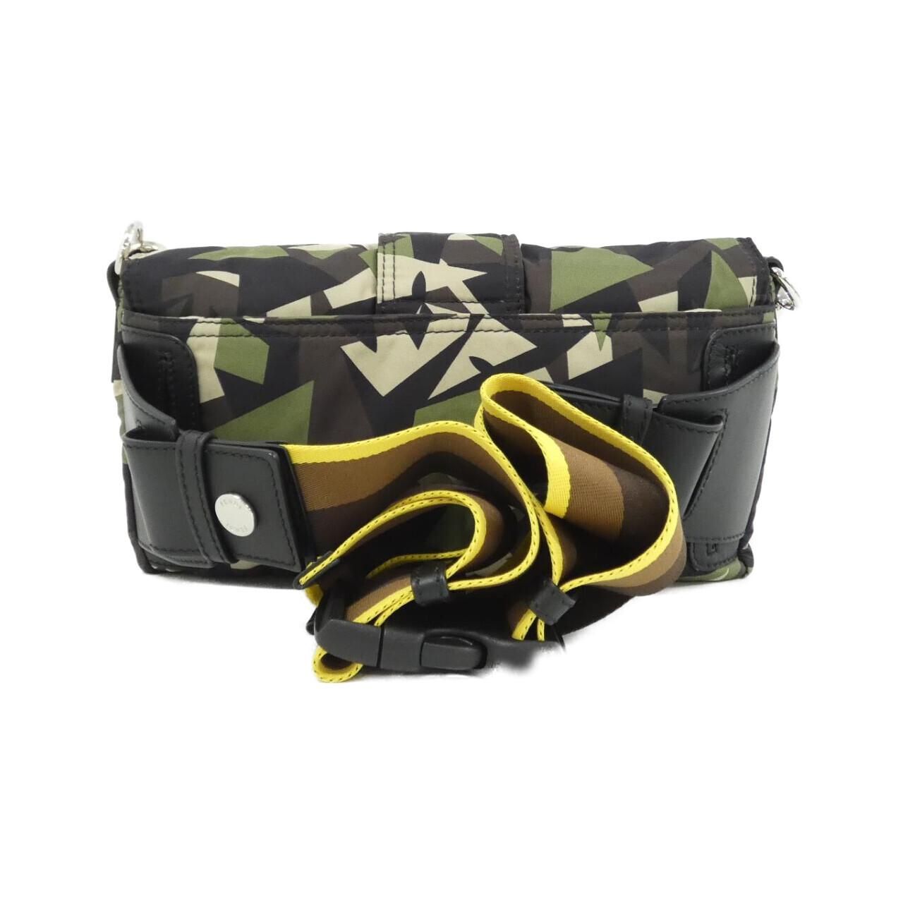 Fendi Mamma Baguette Waist — view 2