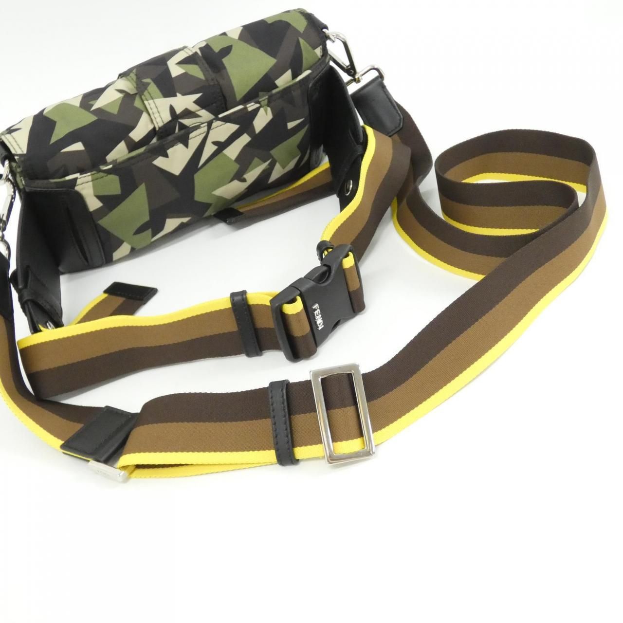 Fendi Mamma Baguette Waist — view 7