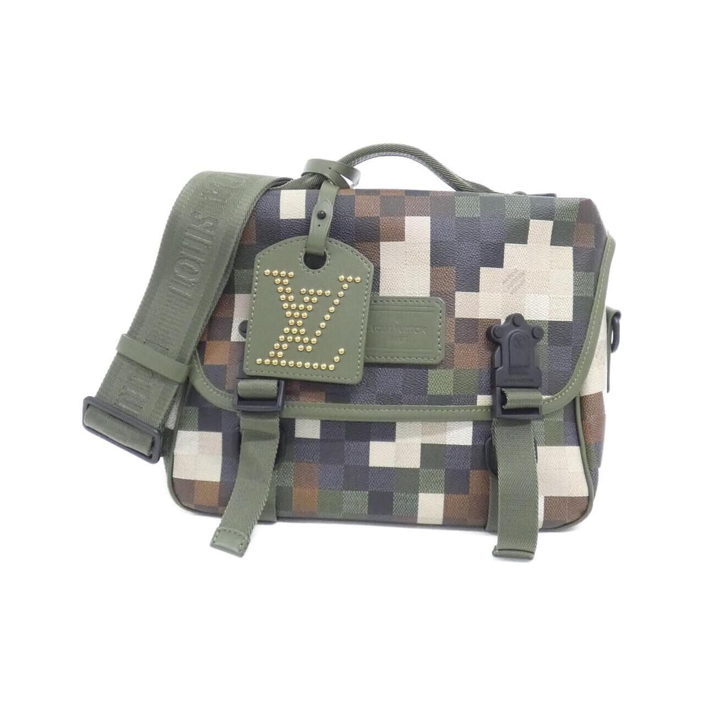 Louis Vuitton Damoflage LV Trail Messenger Shoulder