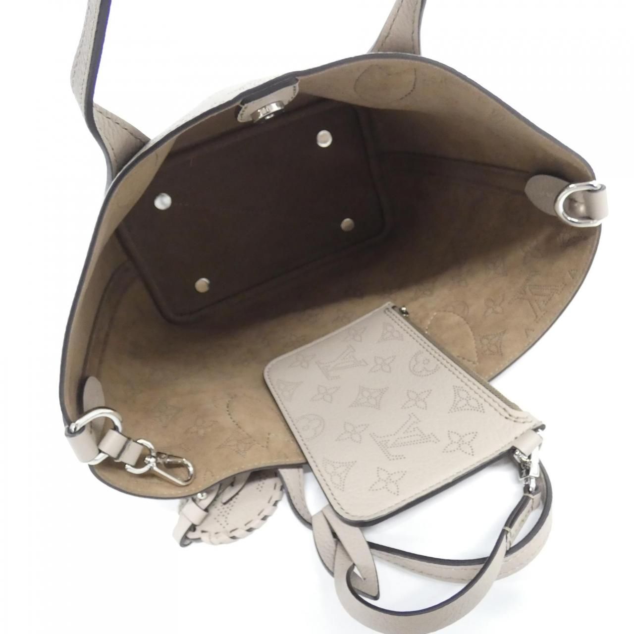 Louis Vuitton Mahina Blossom PM — view 7