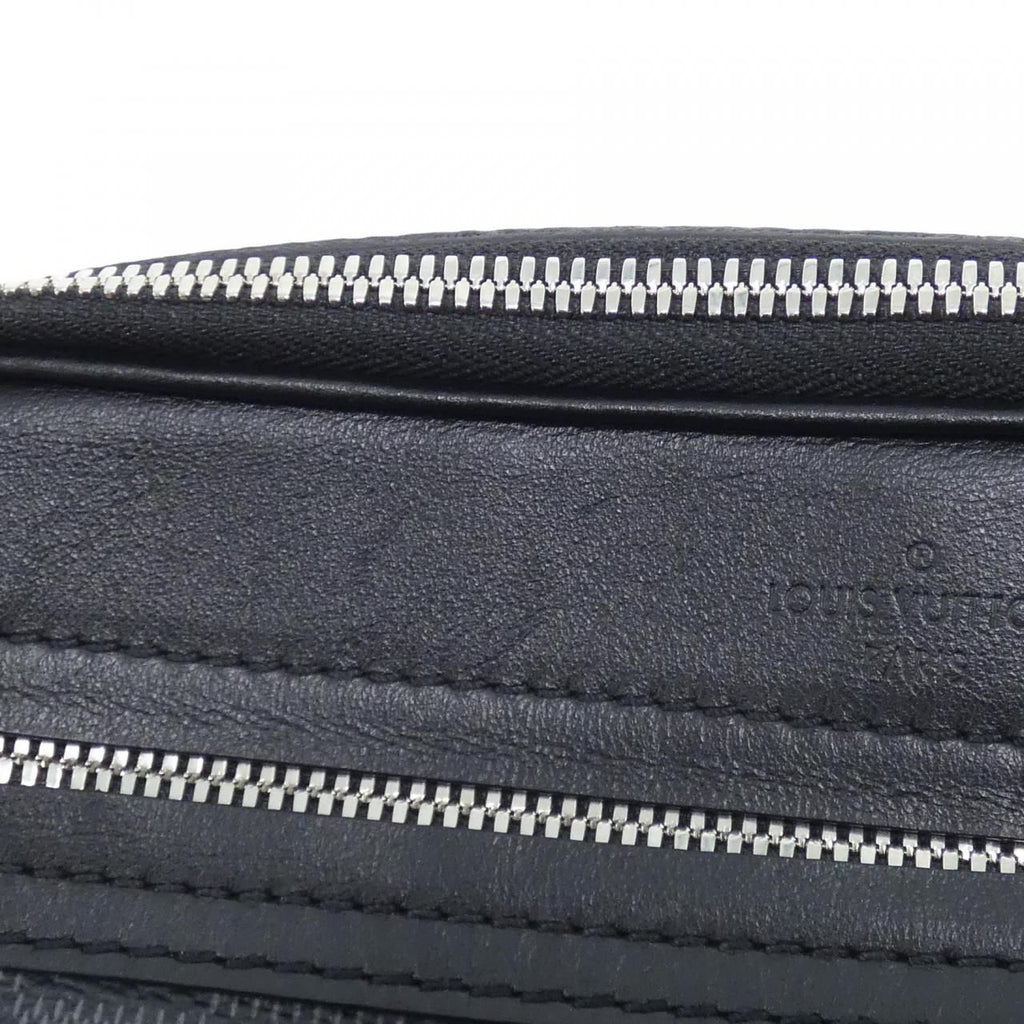 Louis Vuitton Damier Graphite Scott Messenger Shoulder — view 4
