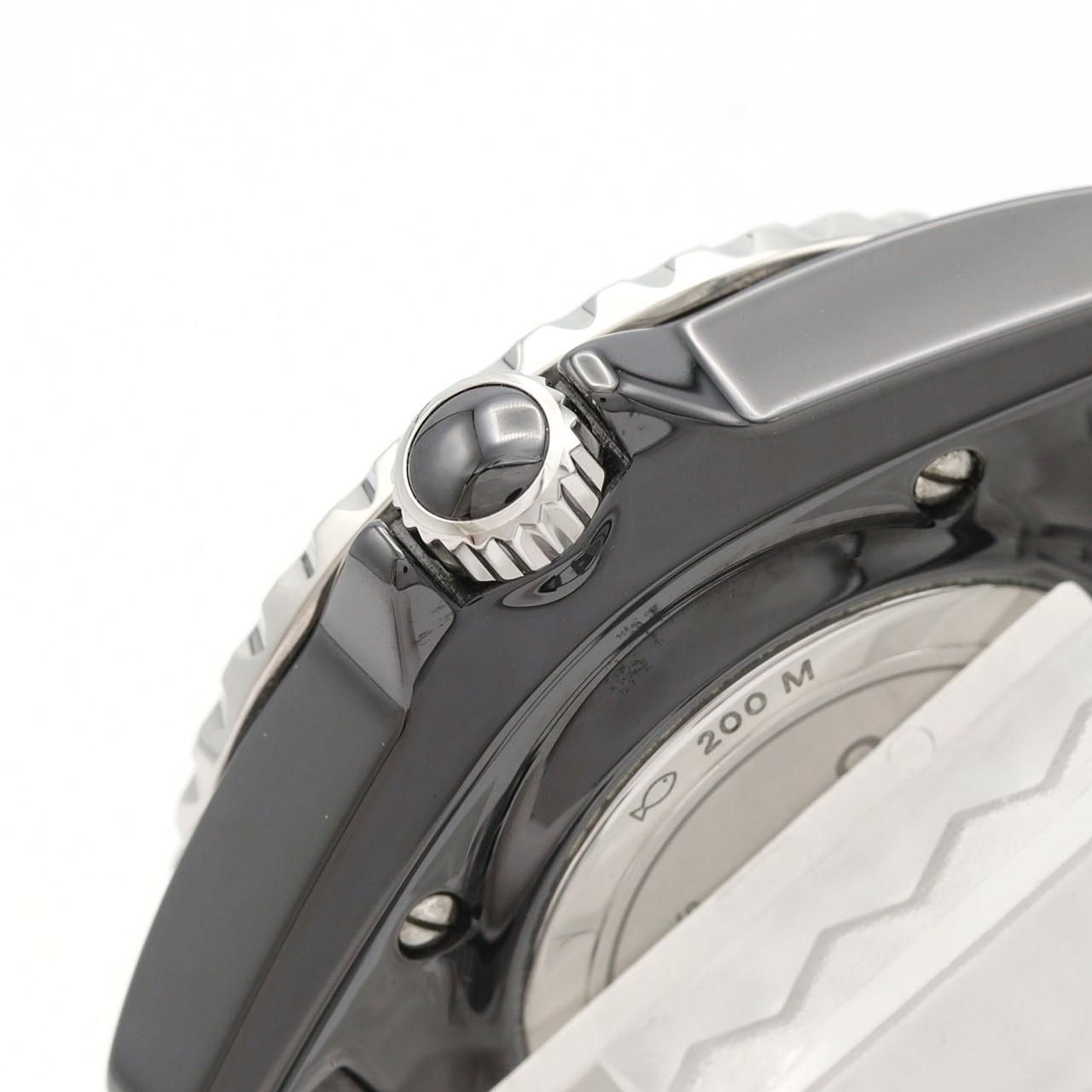 Chanel Phantom 33 Ceramic Quartz Watch — view 4