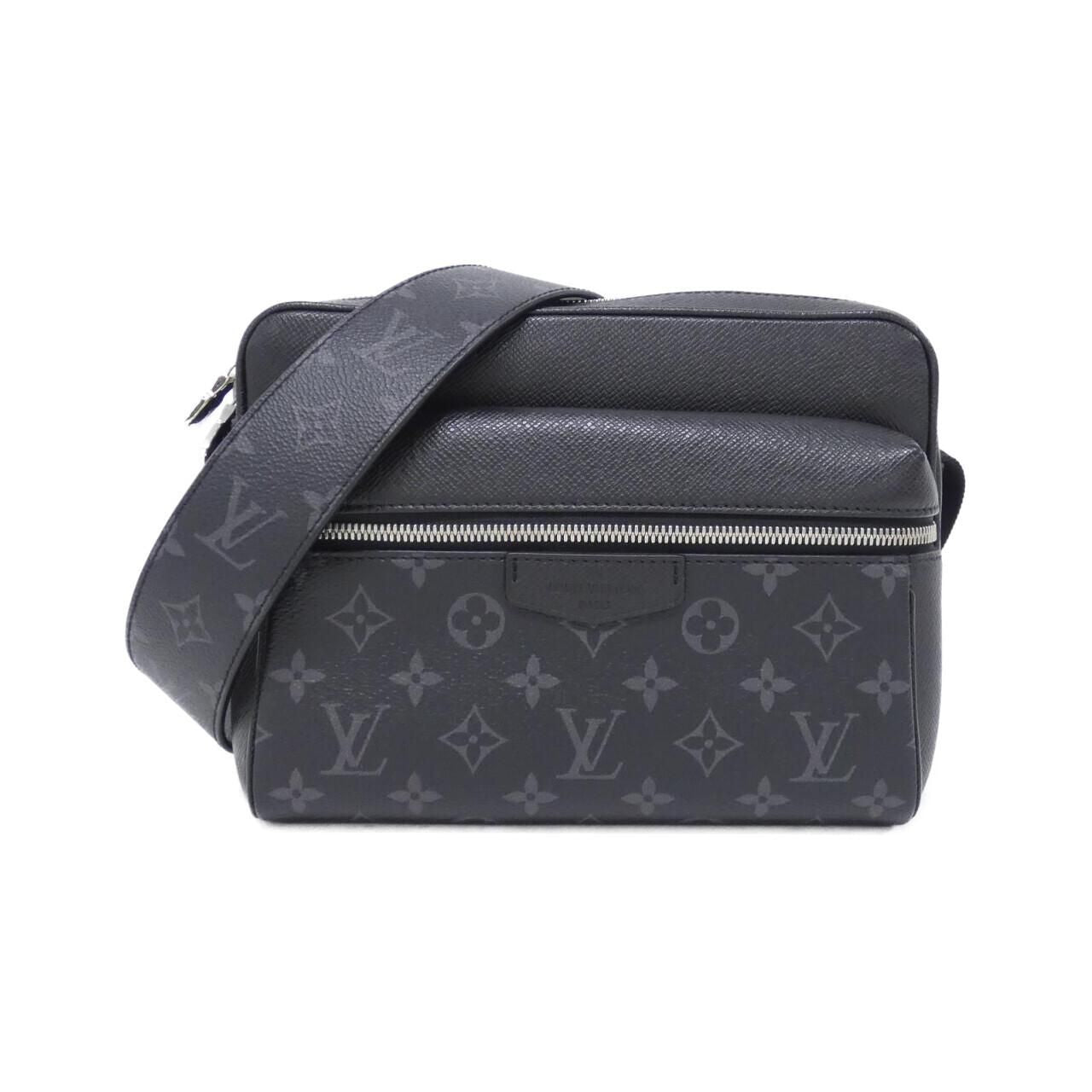 Louis Vuitton Taiga Llama Outdoor Messenger PM Shoulder