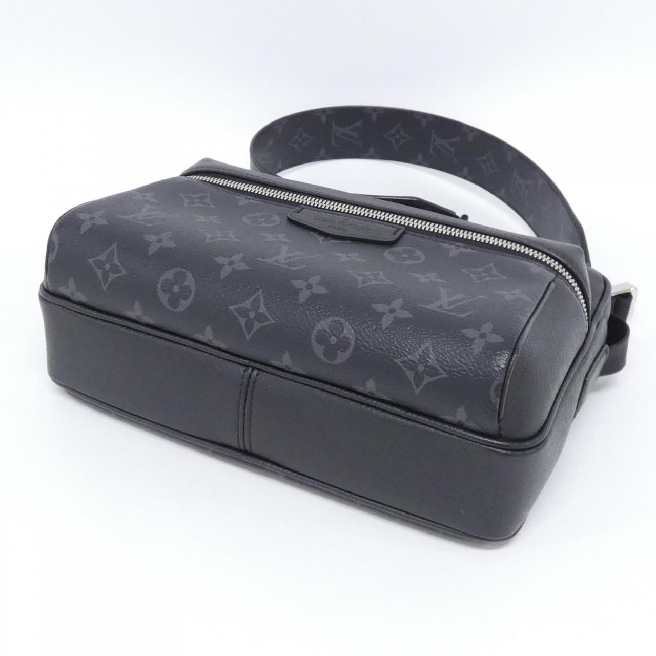 Louis Vuitton Taiga Llama Outdoor Messenger PM Shoulder — view 3