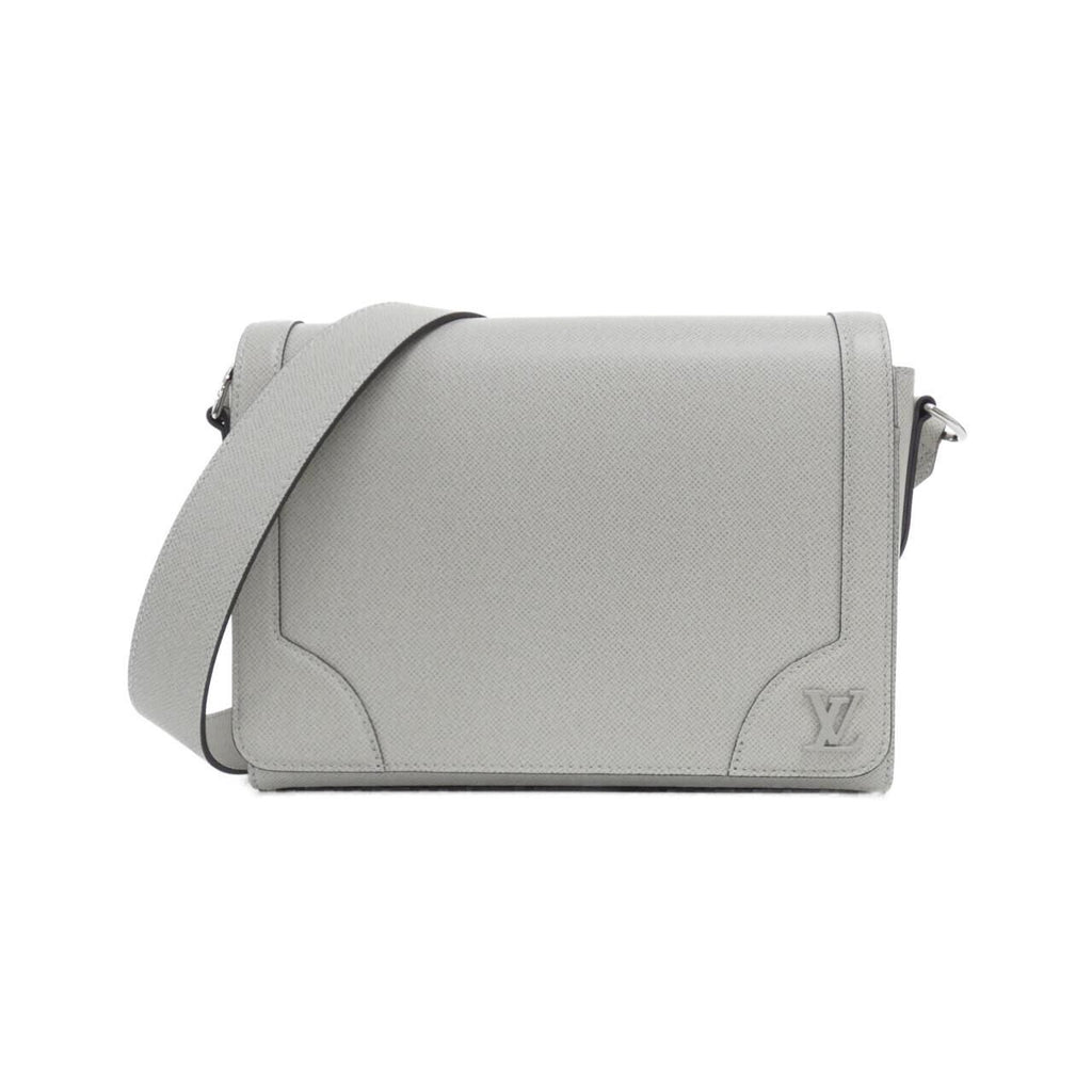 Louis Vuitton Taiga New Flap Shoulder