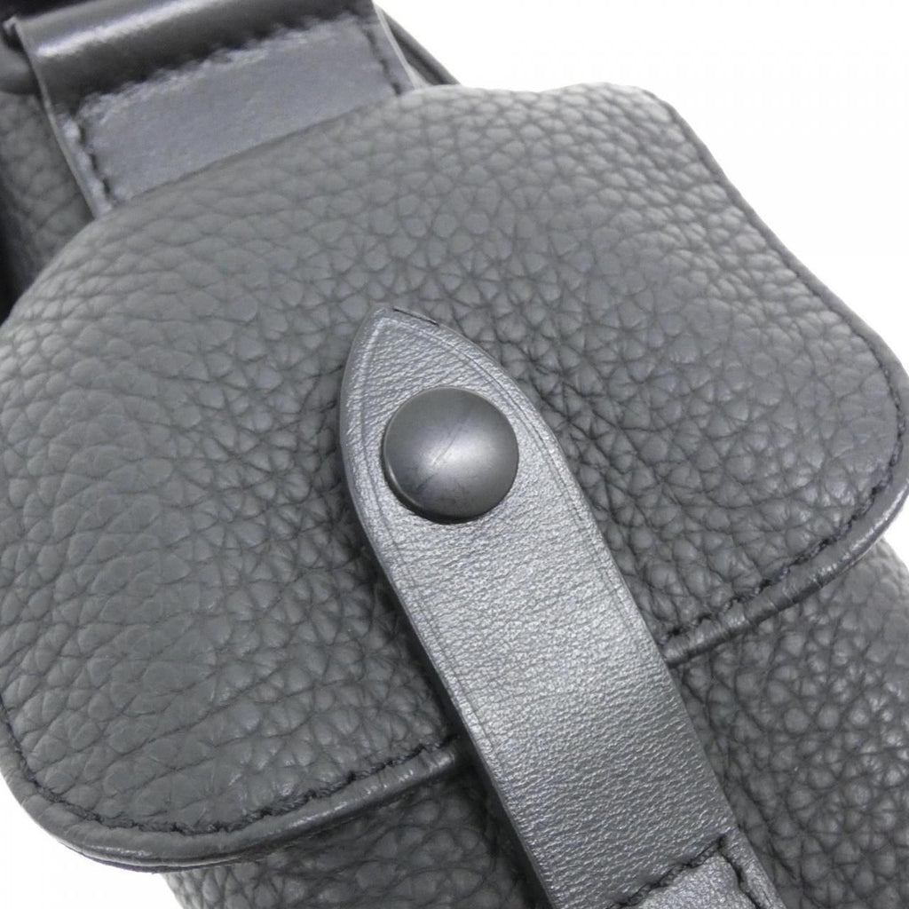 Louis Vuitton Taurillon Christopher Messenger Shoulder — view 5