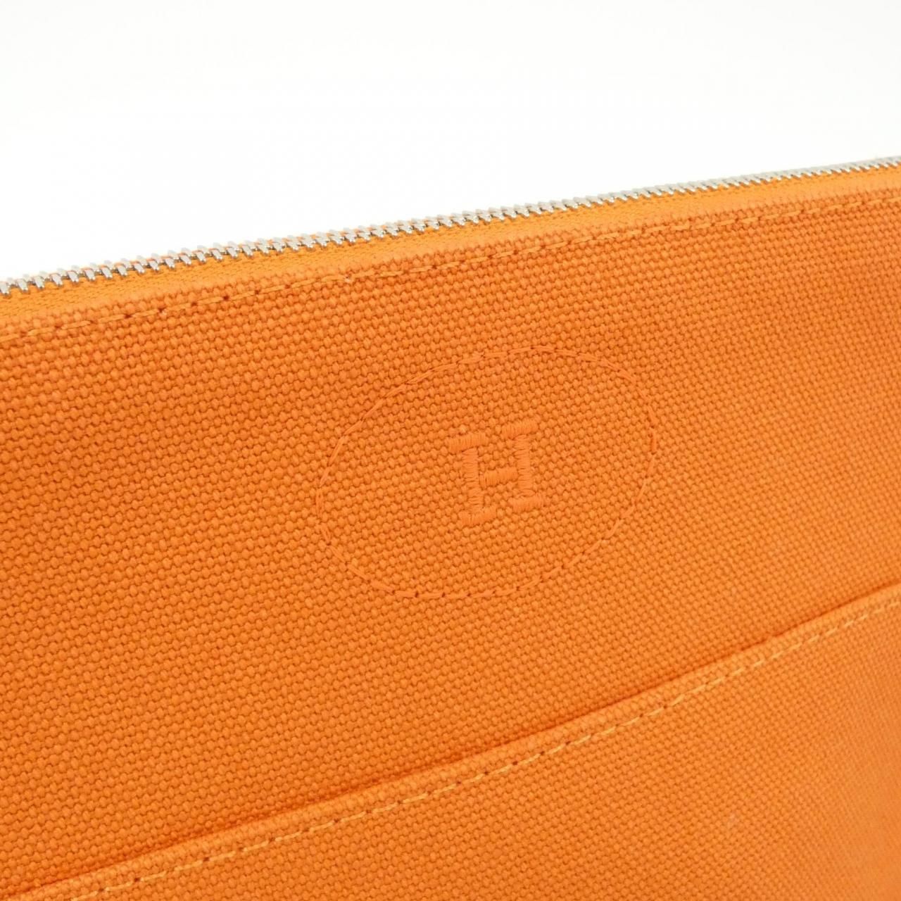 Hermes Bo Reed MM Pouch — view 4