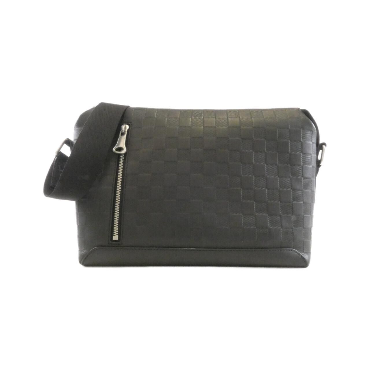 Louis Vuitton Damier Infini Discovery Messenger PM Shoulder