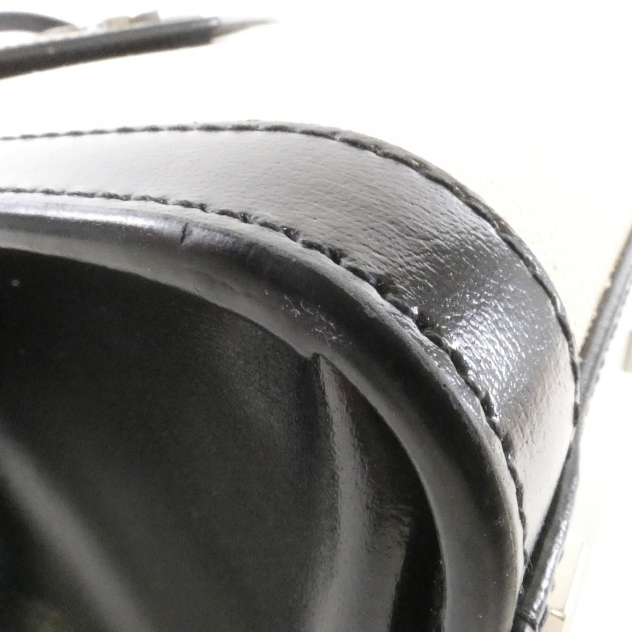 Saint Laurent Uptown — view 3